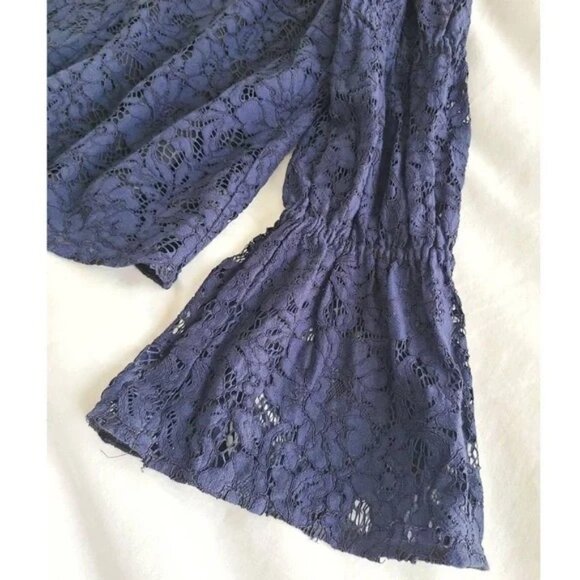 New Club Monaco Jarne Navy Blue Lace V-Neck Blouse - Picture 7 of 9